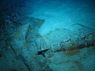 Part of mainmast and paravane on seabed